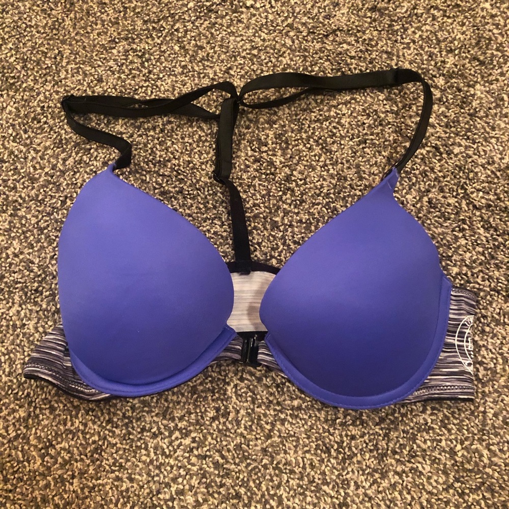 PINK Victoria’s Secret front clasp t-back bra